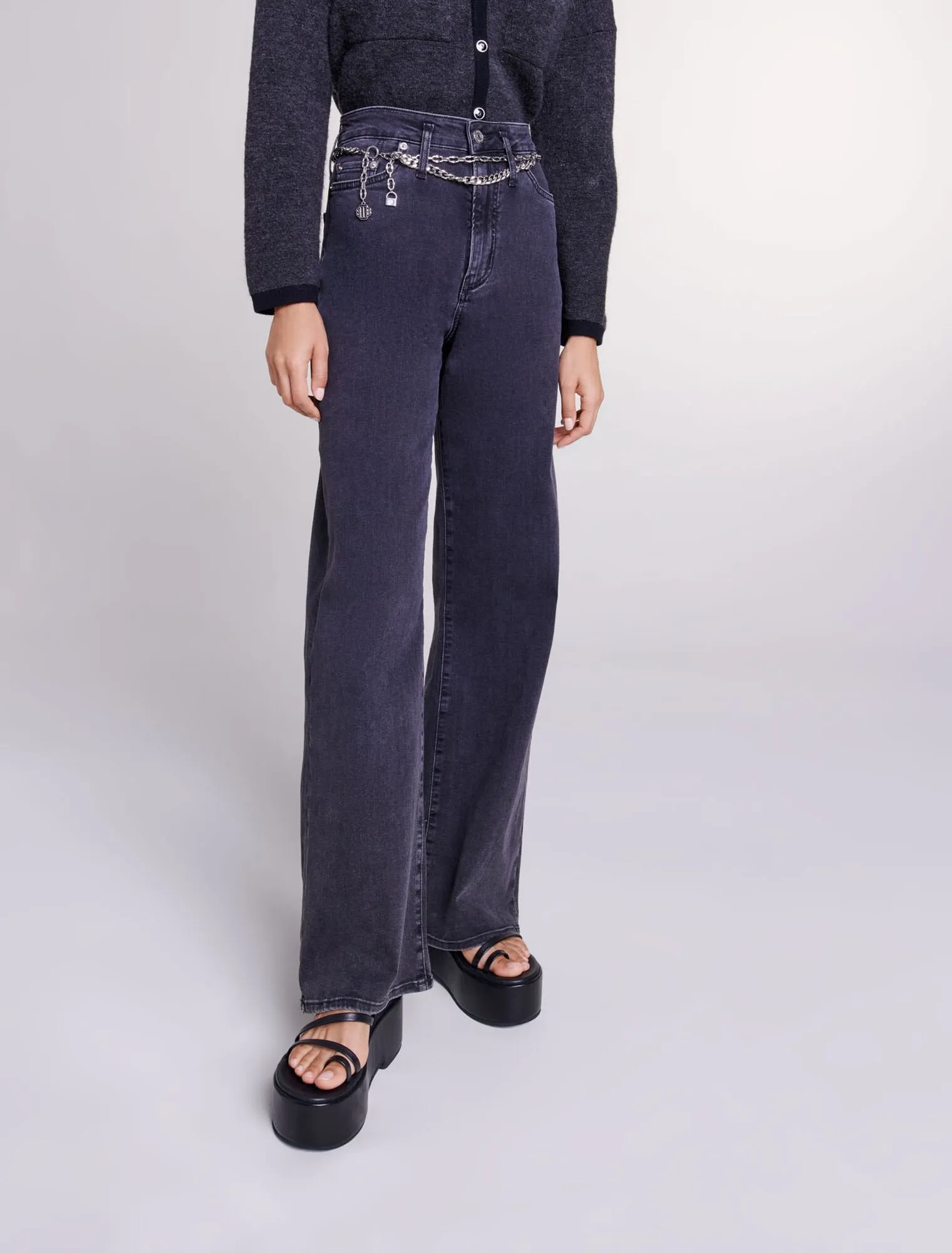 Black belted baggy jeans