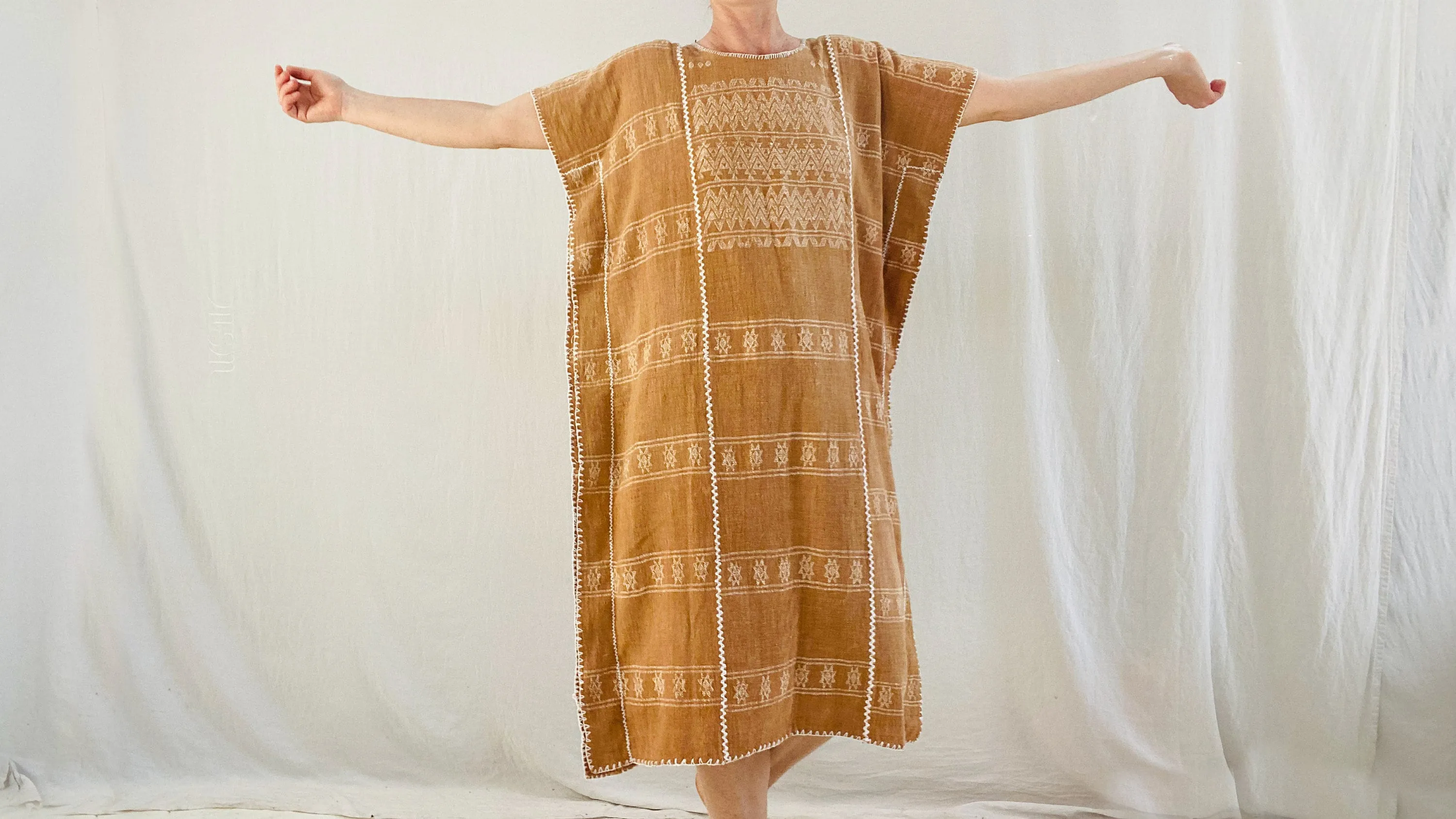 Hand Woven Amuzgo Huipil Dress. Guerrero, Mexico. 0164